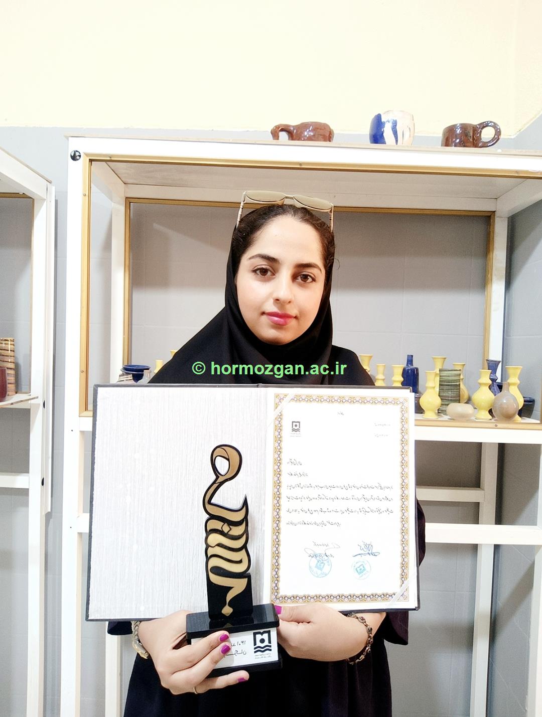 مقام دوم/بانوی افتخار آفرین ملیحه فرزانه